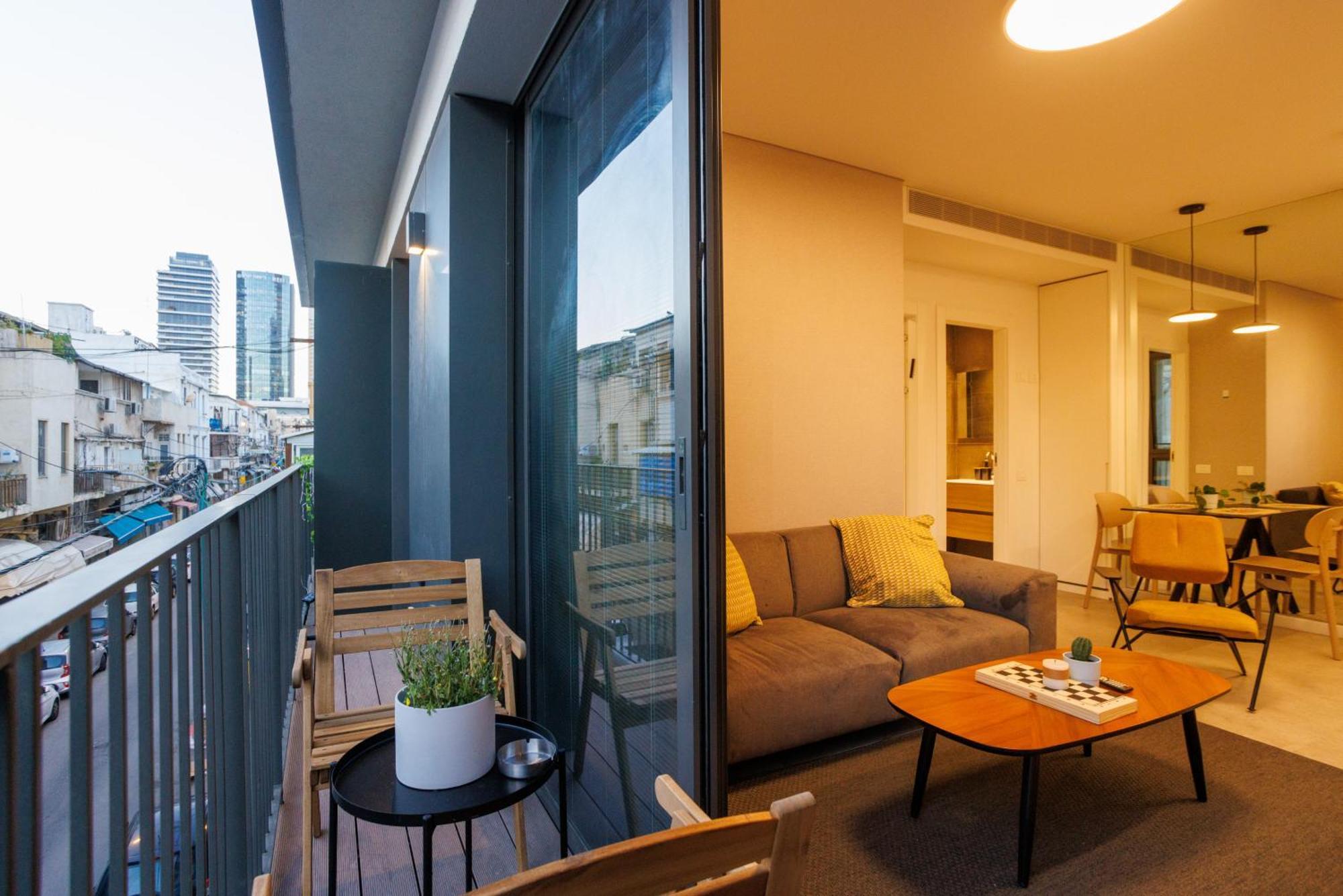 Herzl Luxury Hotel By Nimizz Tel Aviv Exterior photo