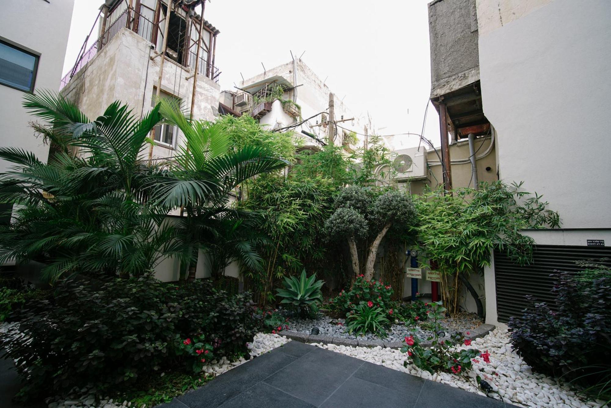 Herzl Luxury Hotel By Nimizz Tel Aviv Exterior photo